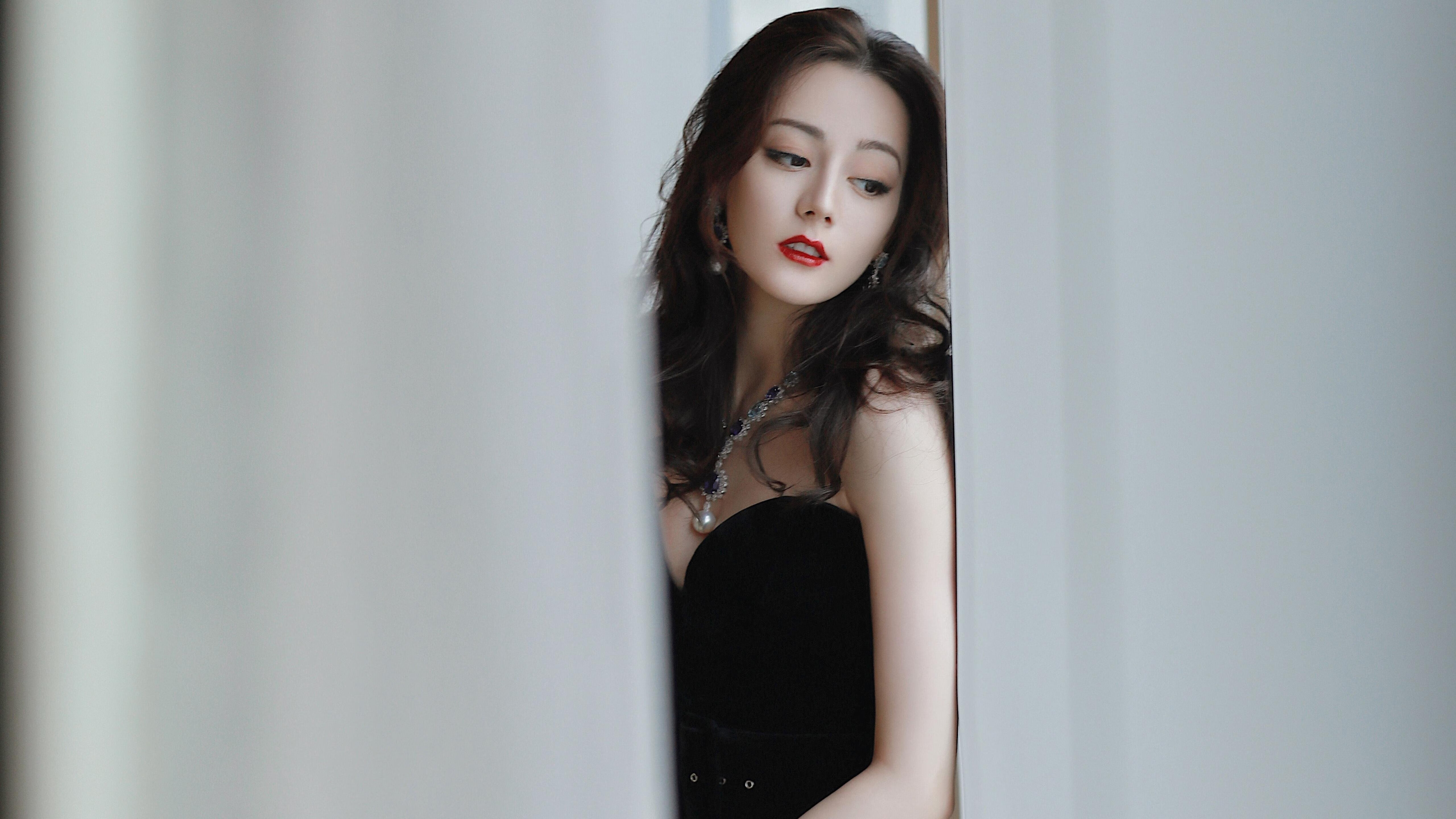 塞尔维亚女篮在欧洲锦标赛中稳步夺冠，实力彰显不凡，塞尔维亚女篮球世界排名